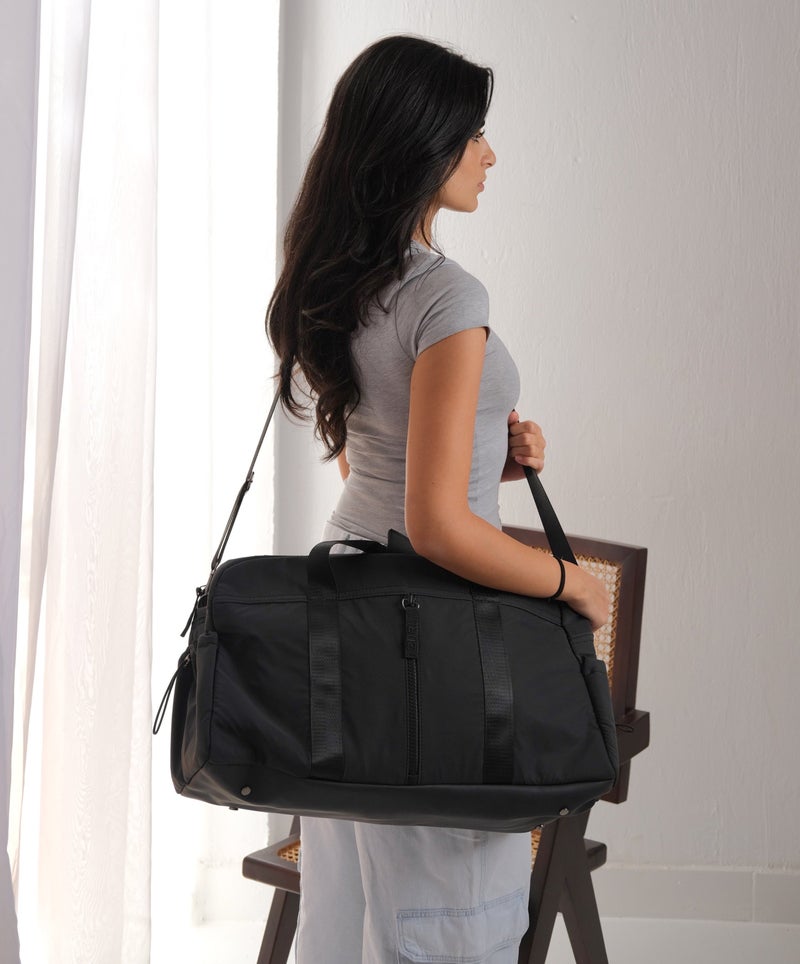 Zuri Bag Luna Duffle- Black - Image 1